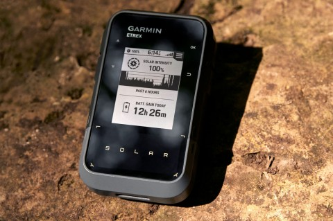 Garmin навигатор eTrex Solar с бесконечной автономностью