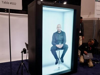 Телефон для голографических звонков