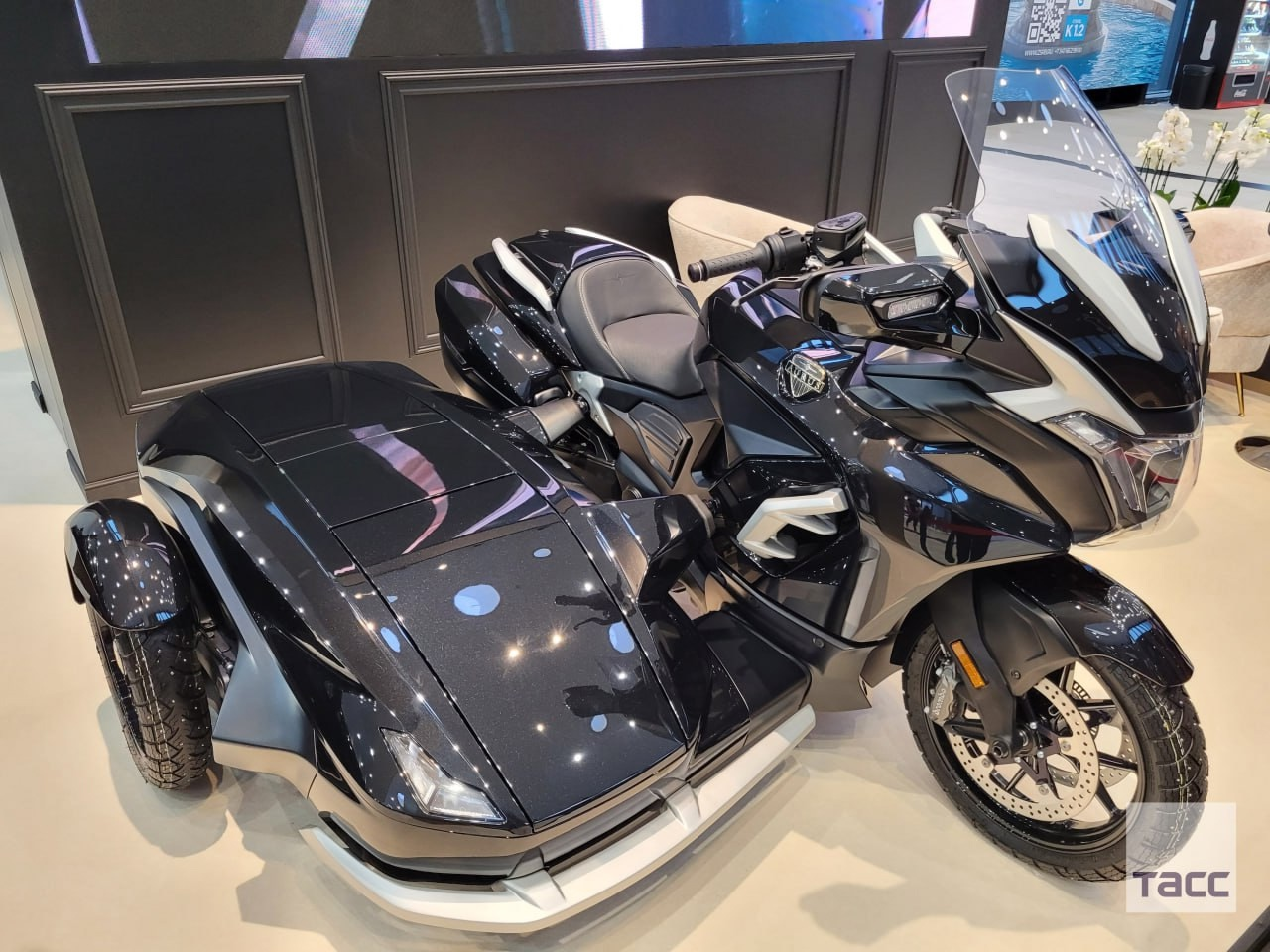 Зимняя версия мотоцикла Aurus Merlon